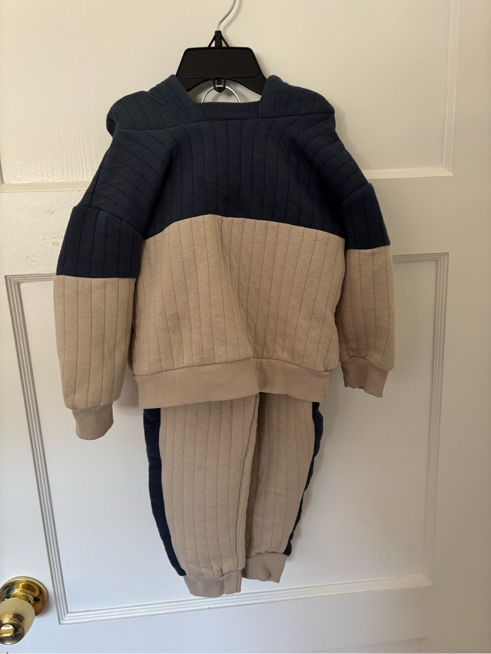 Tahari Navy and Beige Kids Ribbed Matching Set